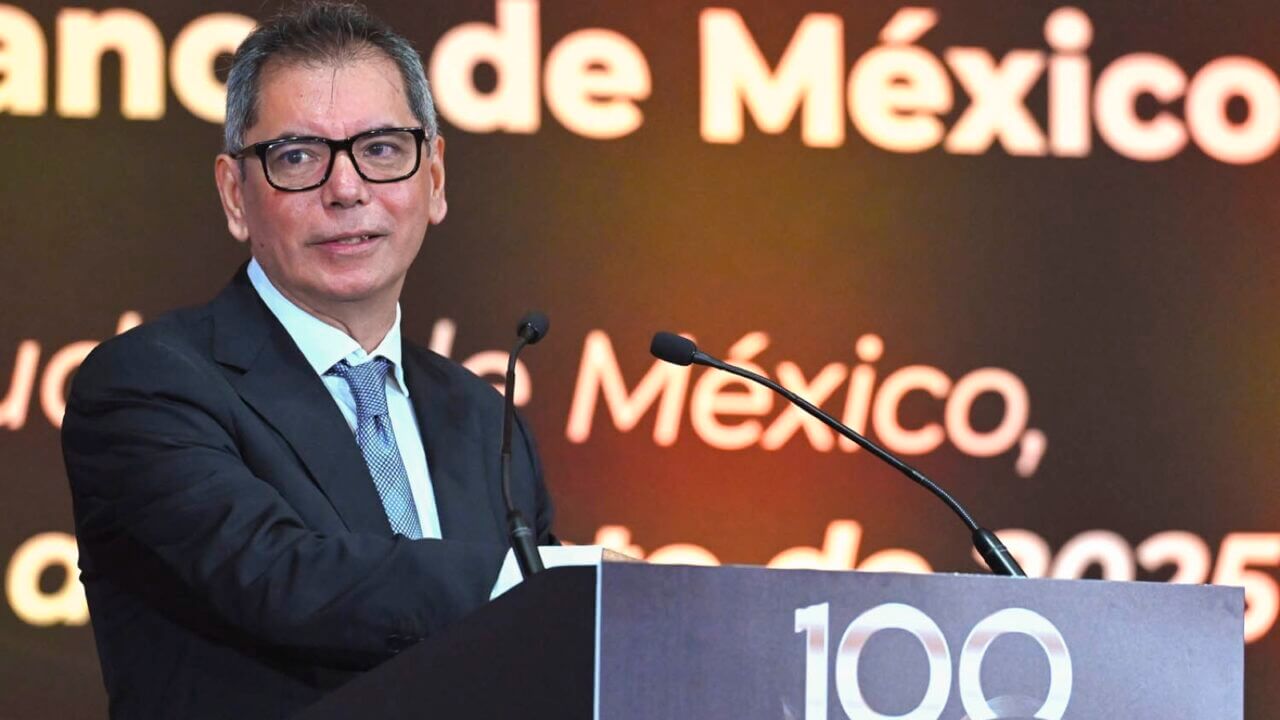 Edgar Amador Zamora, secretario de Hacienda