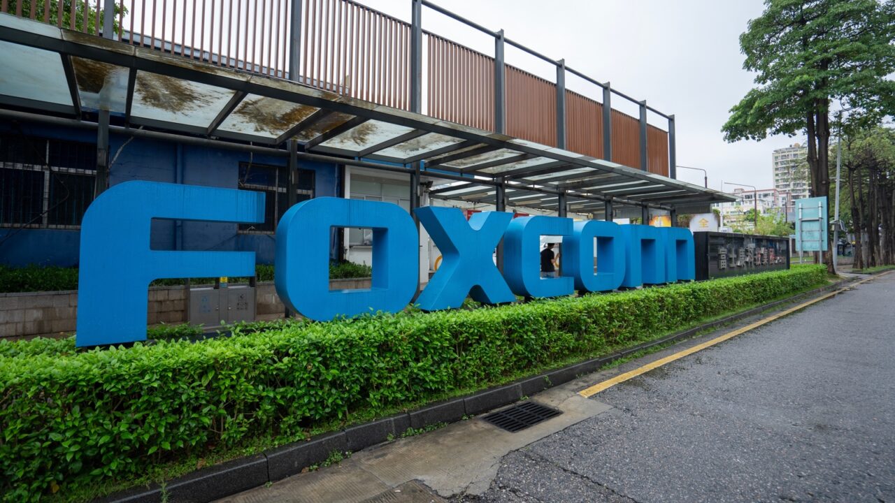 Shenzhen,,Guangdong,,China,-,Apr,8,,2024:,Foxconn,Sign,Is