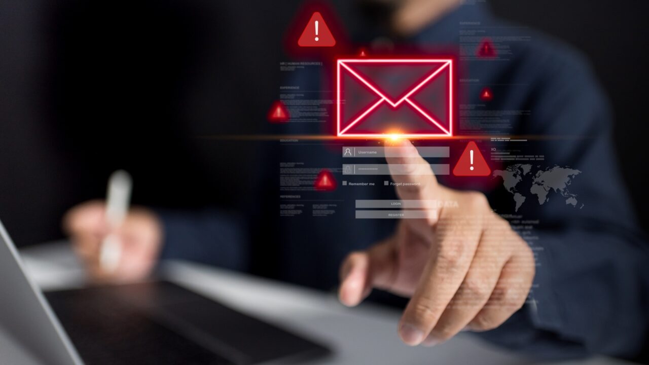 Electronic,Mail,Security,Software,Monitors,Warning,Signs,Of,Phishing,Scam,