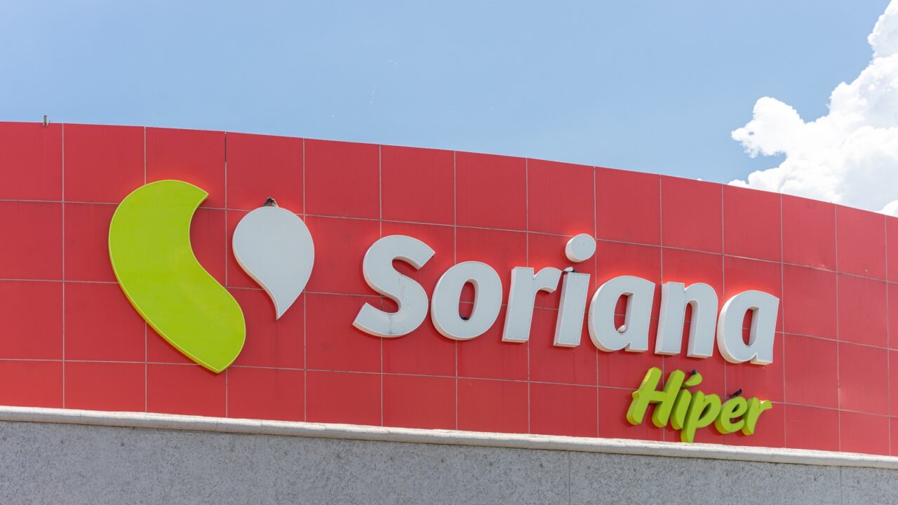 Soriana,Mercado,Facade,,MartÌn,Bringas,SoberÛn.,Guadalajara,,Jalisco,,Mexico,,August