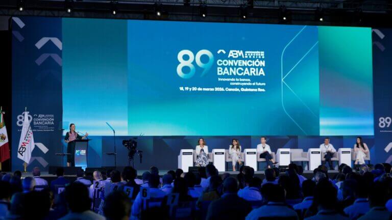 Sheinbaum-convención-bancaria