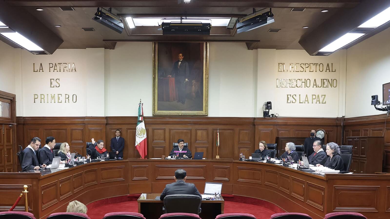 Sesión del Pleno de la Suprema Corte de Justicia de la Nación (SCJN) discutiendo la responsabilidad de operadoras por SIM swapping en México.