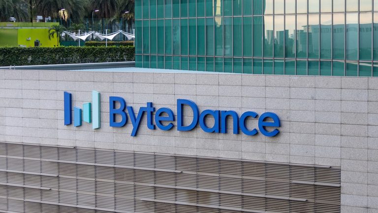 Fachada corporativa de ByteDance, empresa que crea un equipo de seguridad de AI para sus modelos.