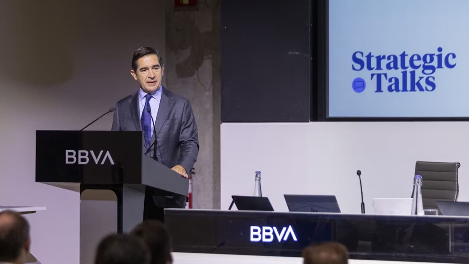 Carlos Torres Vila en el Strategic Talk sobre el marco BBVA The Frame para agentes AI.